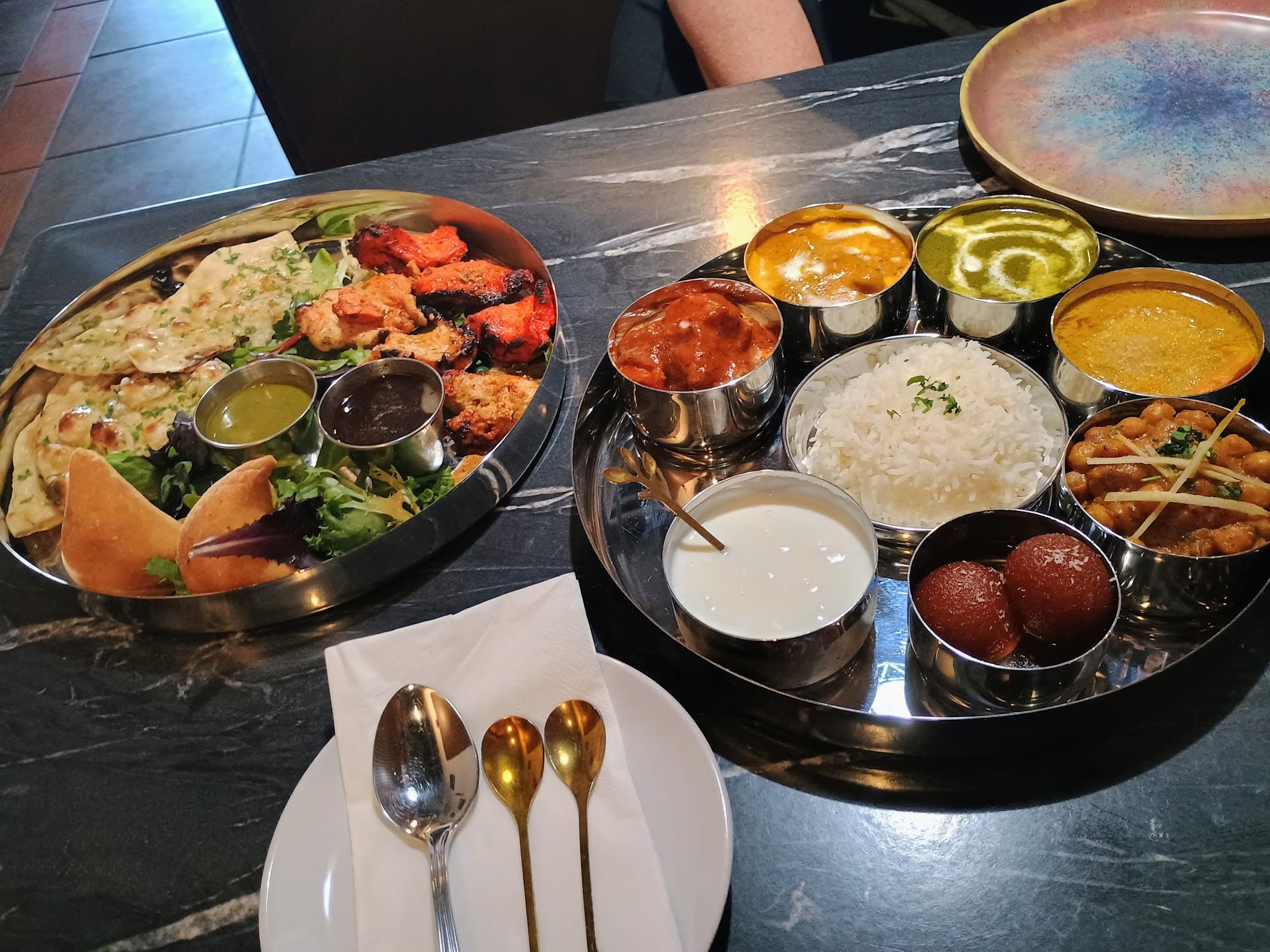 Jashn restaurant dining